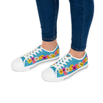 Turquoise Daisy Flower Chain Women's Low Top Sneakers