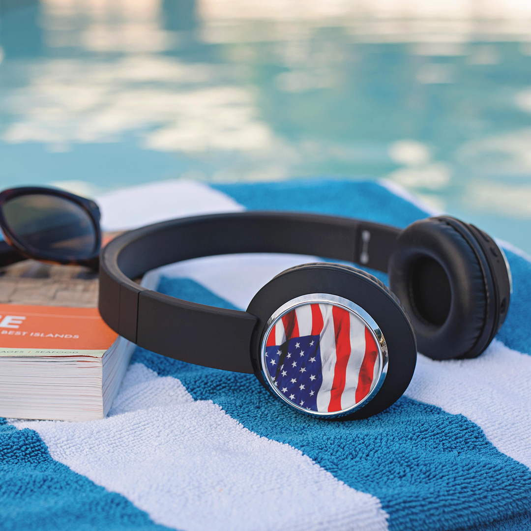 American_Flag_Beebop_Headphones_Lifestyle_Mockup.png